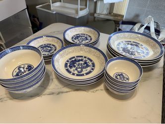 Cheng’s White Jade Porcelain Blue & White Dragon Dishes