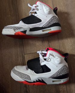 Nike Air Jordan Son of Mars size 8.5 mens or womens 9.5 in the "Hot Lava"