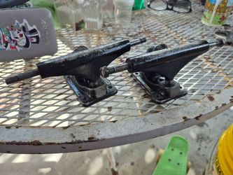 Old Skool phantom 2 Trucks