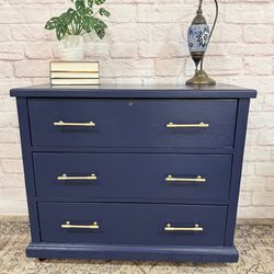 Vintage hand made 3 drawer chest