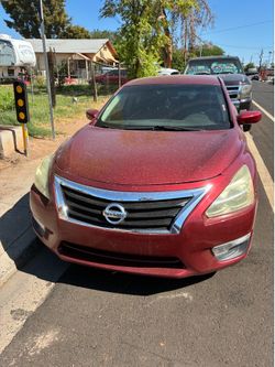 2013 Nissan Altima - Clean Title - Runs & Drives