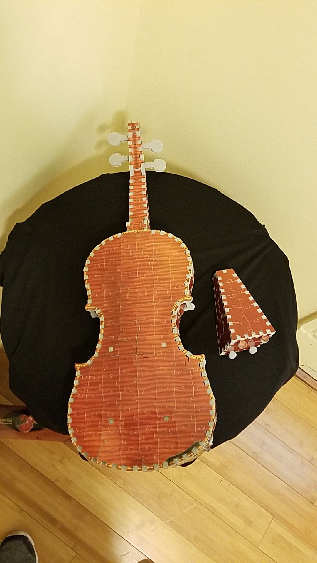 Ik denk dat ik ziek ben Mauve Kwade trouw Violin (3D puzzle) for Sale in Summerfield, NC - OfferUp