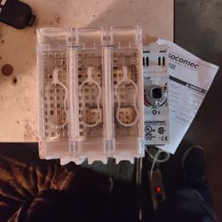 Socomec Fuserbloc 60A 600v 3ph 250v