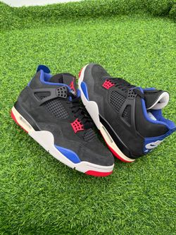 Jordan 4 “Rare Air” Size 9