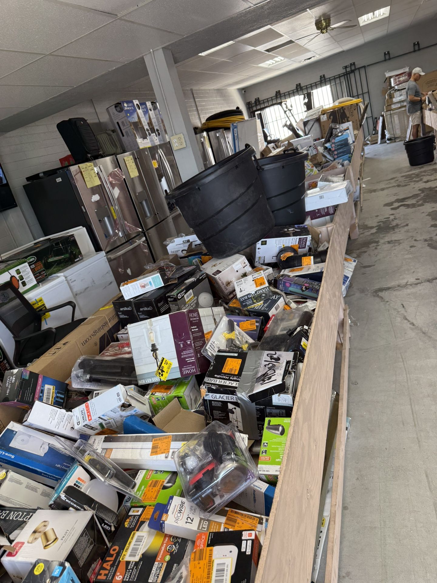 Desert deals liquidation has a hot deal Thursday 05/01 all bins $3 from 9-3 locations 1322 S 4th ave yuma az 85364