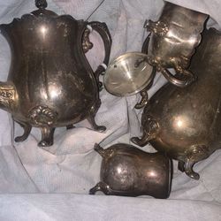 Silverplated Vintage Serve ware