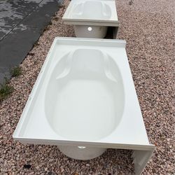 Sterling Bathtub 5 ft x 3 ft