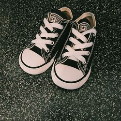 Converse toddler 7 good condition