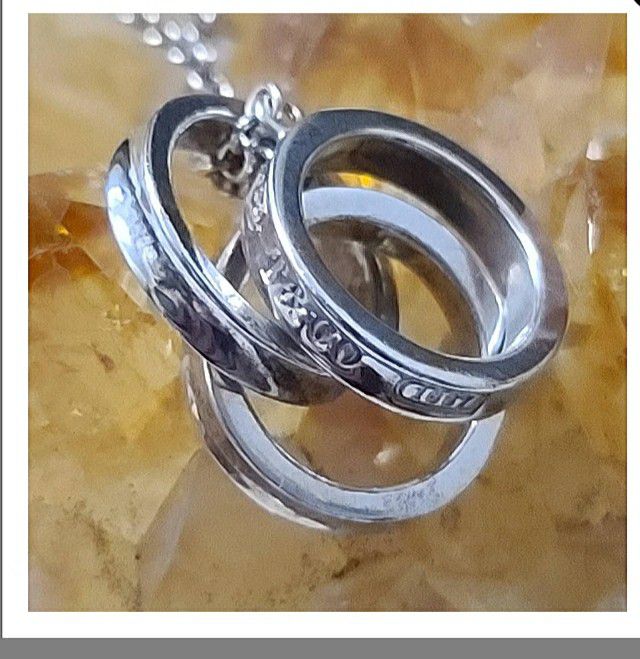 Tiffany & CO. Tiffany And Company Triple Interlocking Infinity Necklace