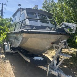 1996 Mnark  Aluminum Fishing Boat 