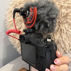 Canon EOS M50 with RODE microphone 