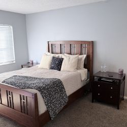 Solid Wood Queen Bed Frame – Excellent Condition