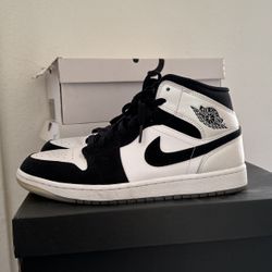 Jordan 1 Mid 