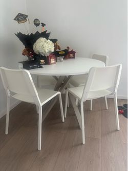 MARIEDAMM white table + 4 TEODORES white chairs from IKEA