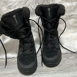 Columbia Waterproof Lace Up Snow Boots size 9 