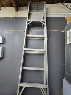 All aluminum ladder