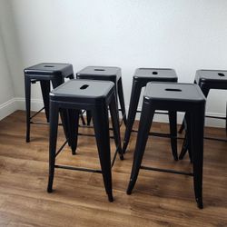 Set of 6 Black Metal Bar Stools – Modern Industrial Style