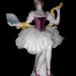 Beautiful Antique/Vintage Porcelain Ballerina Figurine 