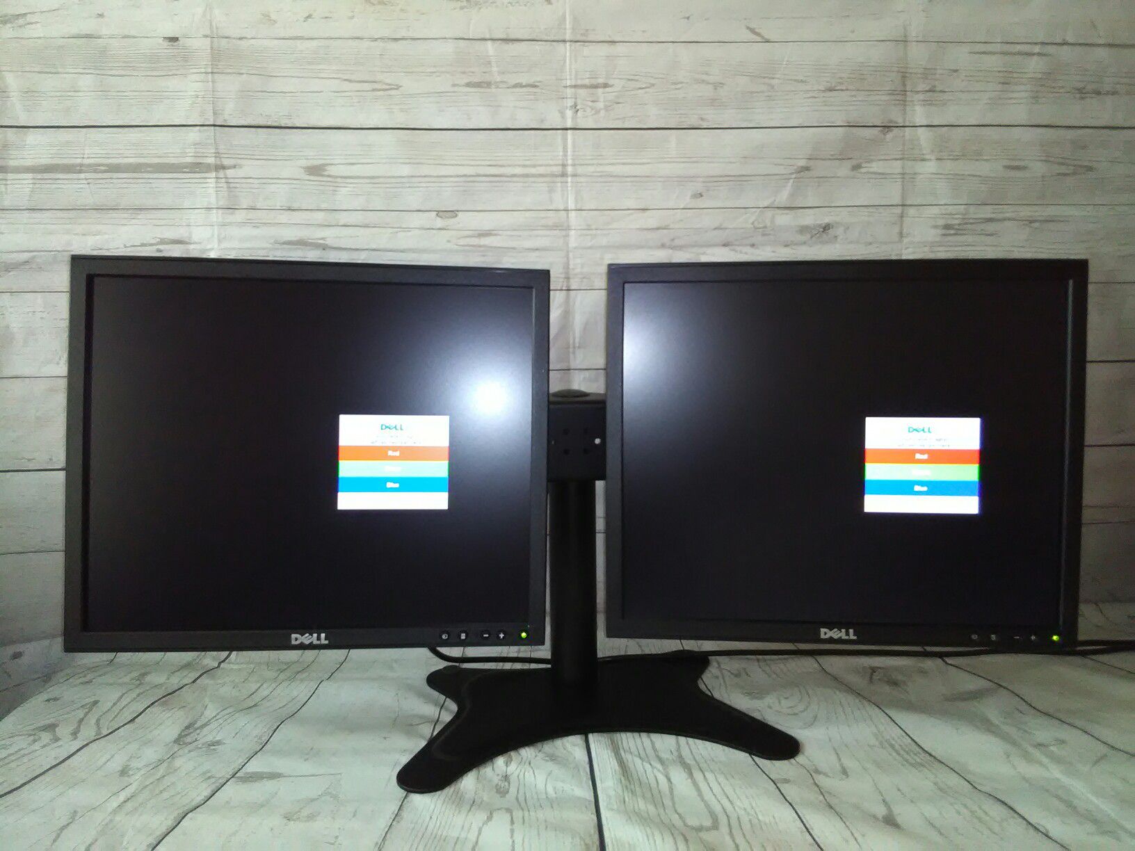 2 Dell Monitors REV-A02 19" With Stand ( excellent condition )
