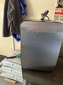 Frigidaire Mini Fridge Cooler