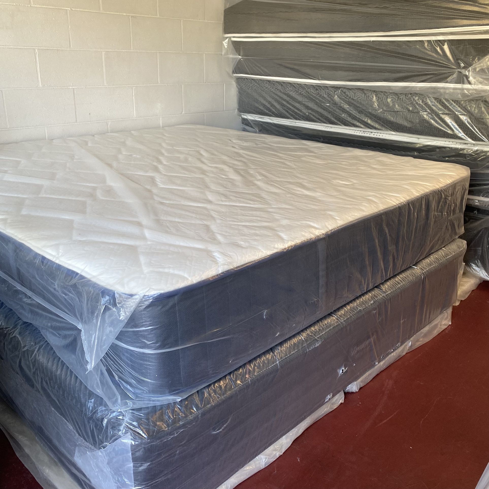 King Size Mattress Stearns & Foster 12” Inches Thick Wrapped in Plastic Direct From Factory Same Day Delivery 🚚