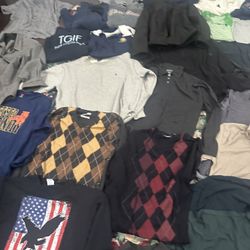 200 Pieces Men’s Clothing Size Large Lots Of Brand Name In There