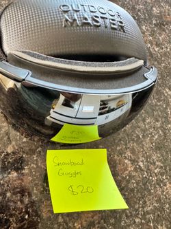 OutdoorMaster Snow Goggles