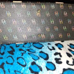 Dooney& Bourke Purse
