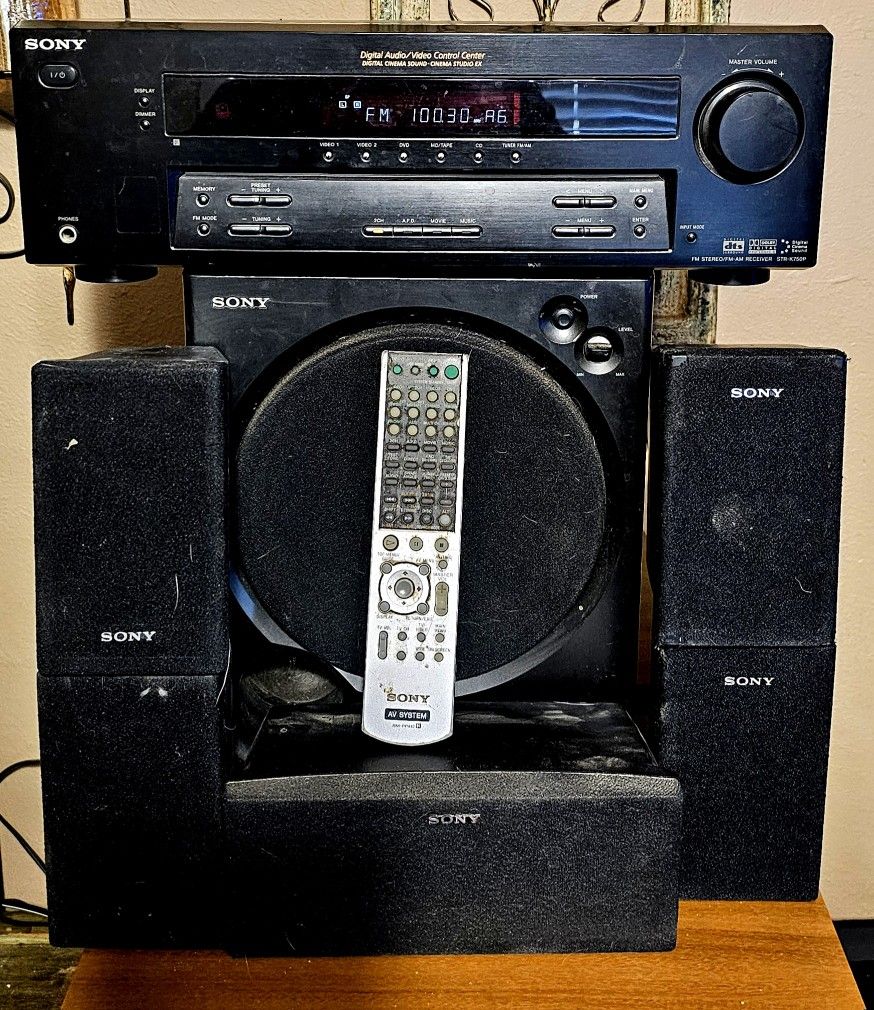 Sony STR-K750P 5.1 Channel 575 Watt Receiver, Sub And Speakers