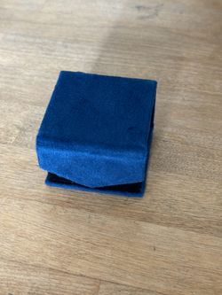 Ring box