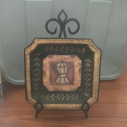 decorative plate on the footboard