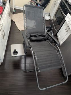 Foldable Uline Chair With Cupholder