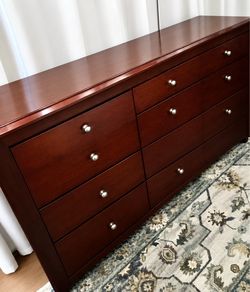 Cherry Wood king bedroom set.Drawer Double Dresser
