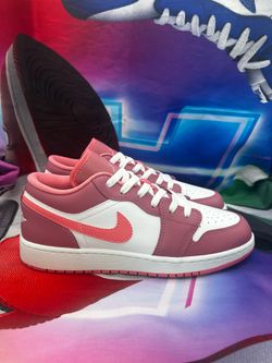 Jordan Retro 1 Low “Desert Berry”