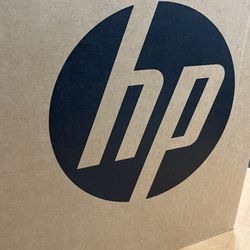 HP Laptop 17” /Ryzen 5 5500U/ 8GB Ram/ 256GB SSD/ Natural Silver