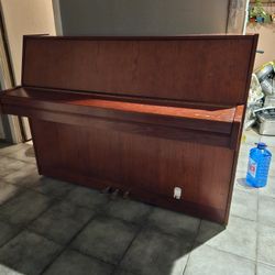 Upright Piano Kohler & Campbell