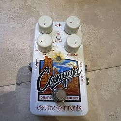 Electro-Harmonix Canyon Delay and Looper Guitar Pedal - White