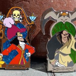 *NEW* Disney Villains Pin Pair (Captain Hook/Shan Yu)