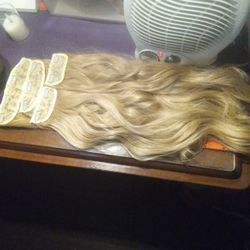 Extension Clip On 18 pulg golden Blonde