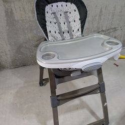 High Chair - Clean And Well Maintained