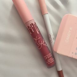 Kylie Lipstick & Lip Liner 