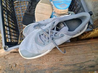Nike flex size 9