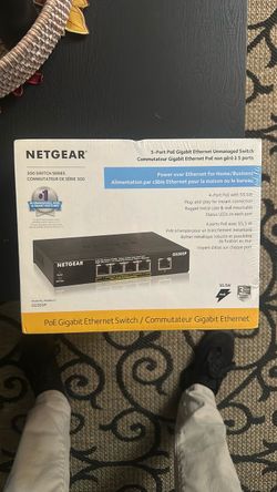 Netgear 5-port PoE gigabit Ethernet Unmanaged Switch