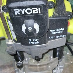 Plunge Router Ryobi 