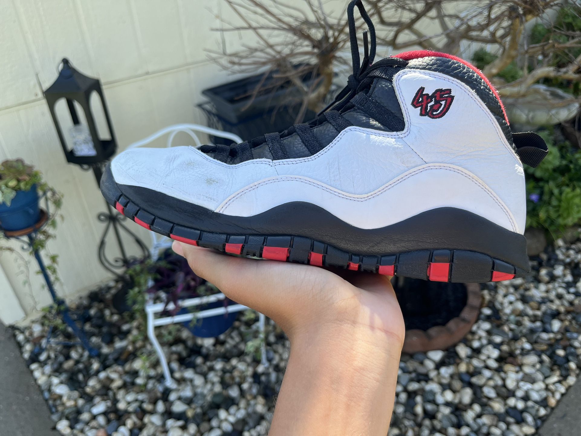 $10 Dollar Jordans (Needs These Gone)