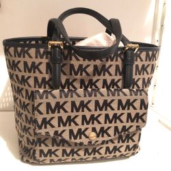 Micheal Kors tote