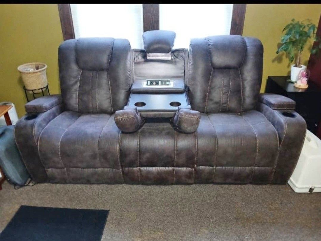 Wolfridge Dual Power Reclining