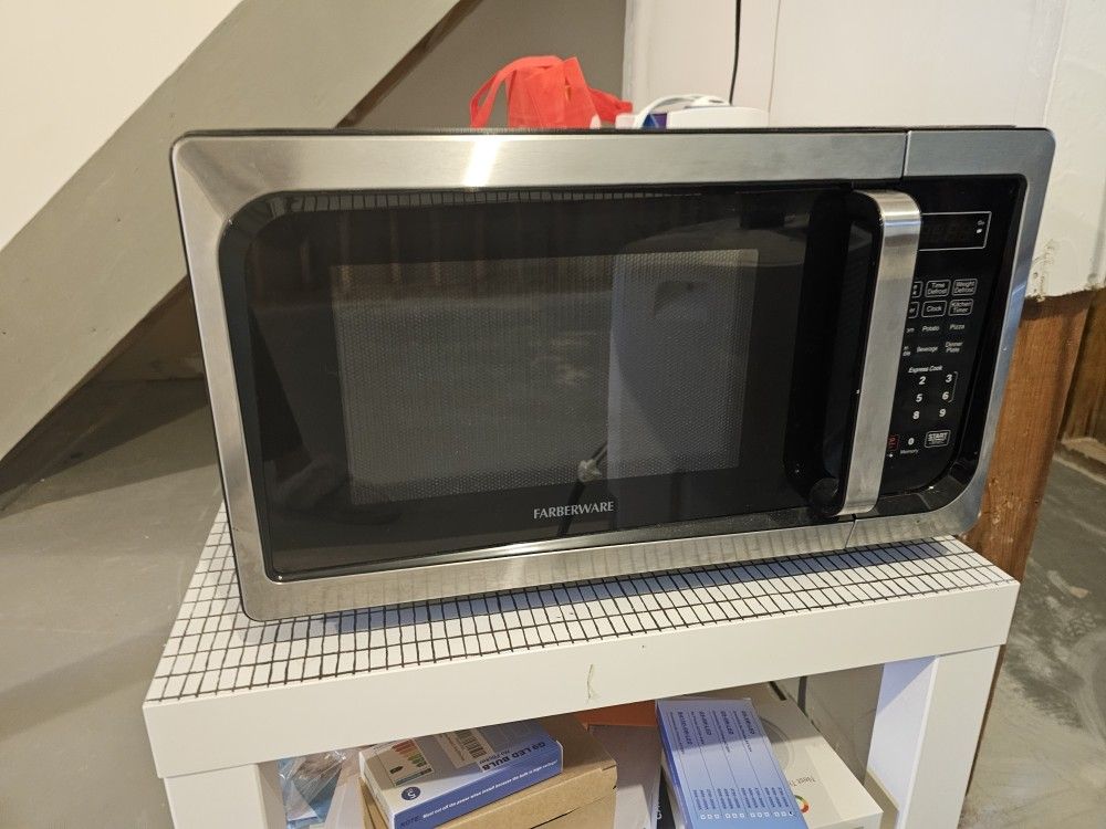 Countertop Microwave