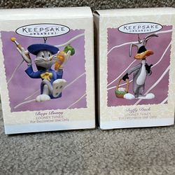 Hallmark lot of 2 Looney Tunes Bugs bunny Daffy Duck Easter