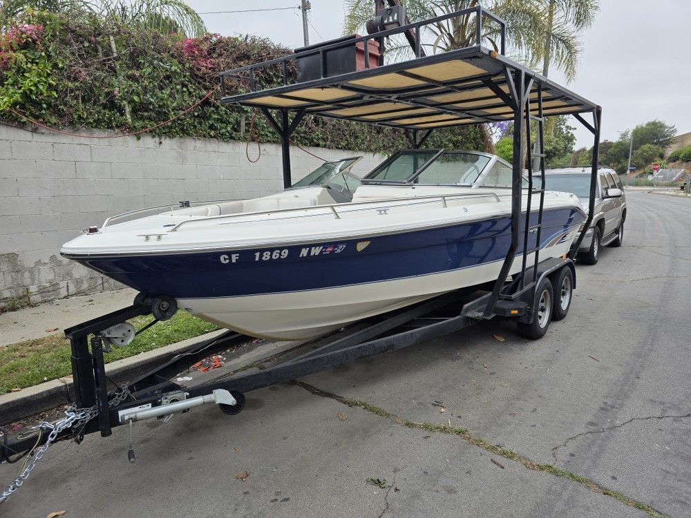 1996 Sea Ray Signature 210